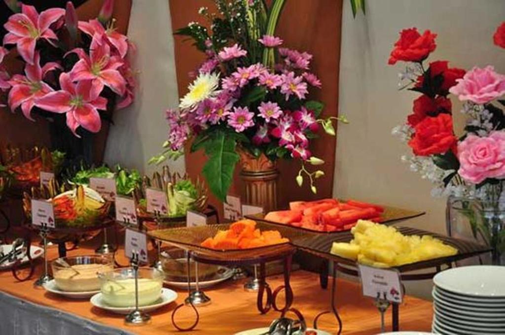 Thamrongin Hotel Bangkok Dış mekan fotoğraf